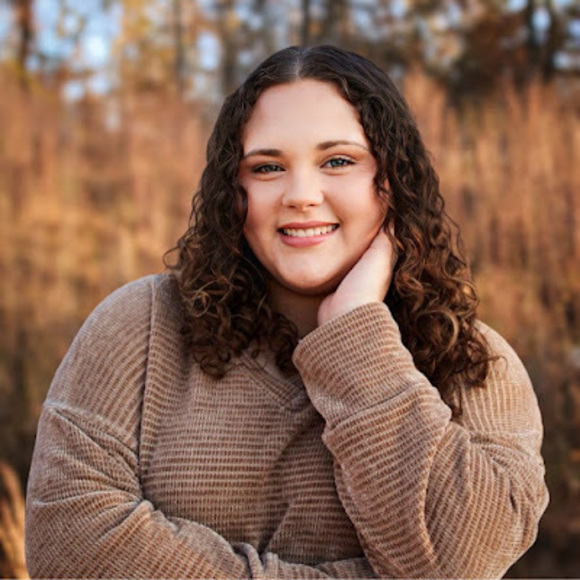 Meet your Posher, Jaclyn - Picture 1 of 1